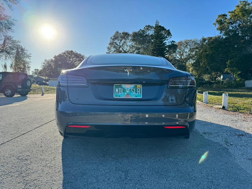 2022 Tesla Model S - Image 15 of 31