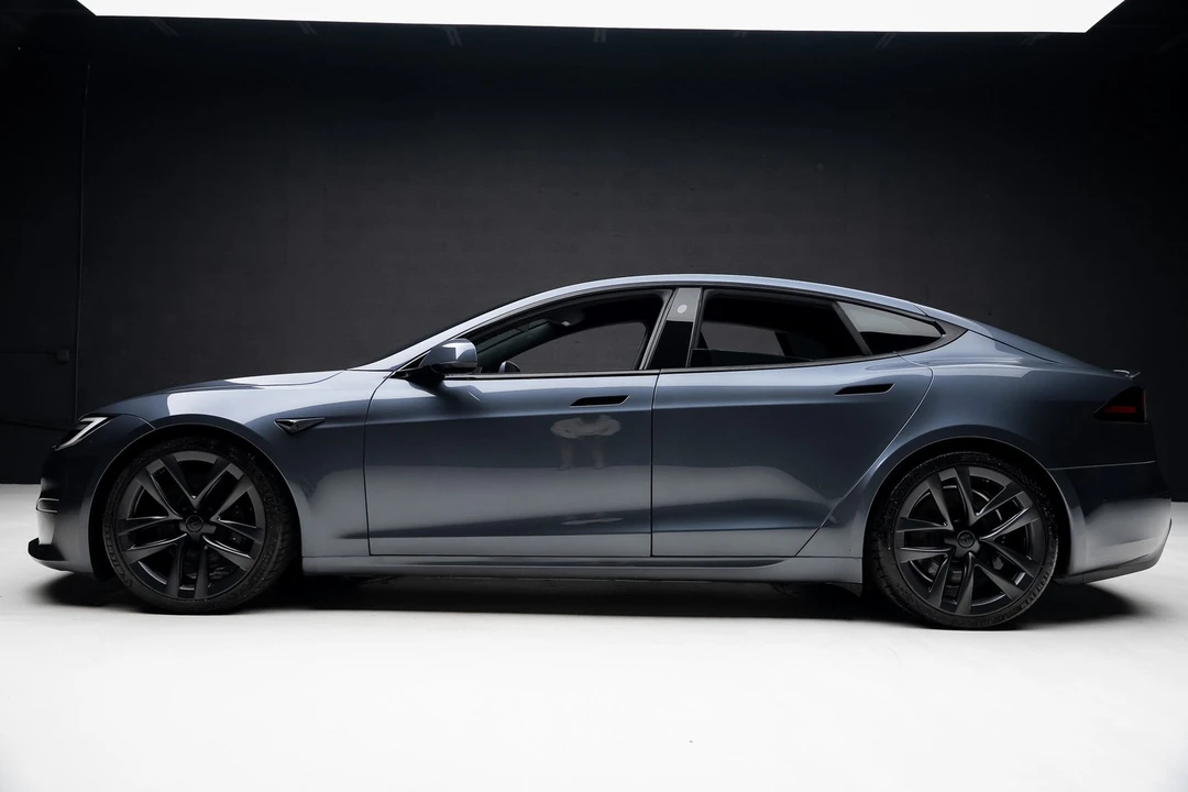2022 Tesla Model S - Image 16 of 21