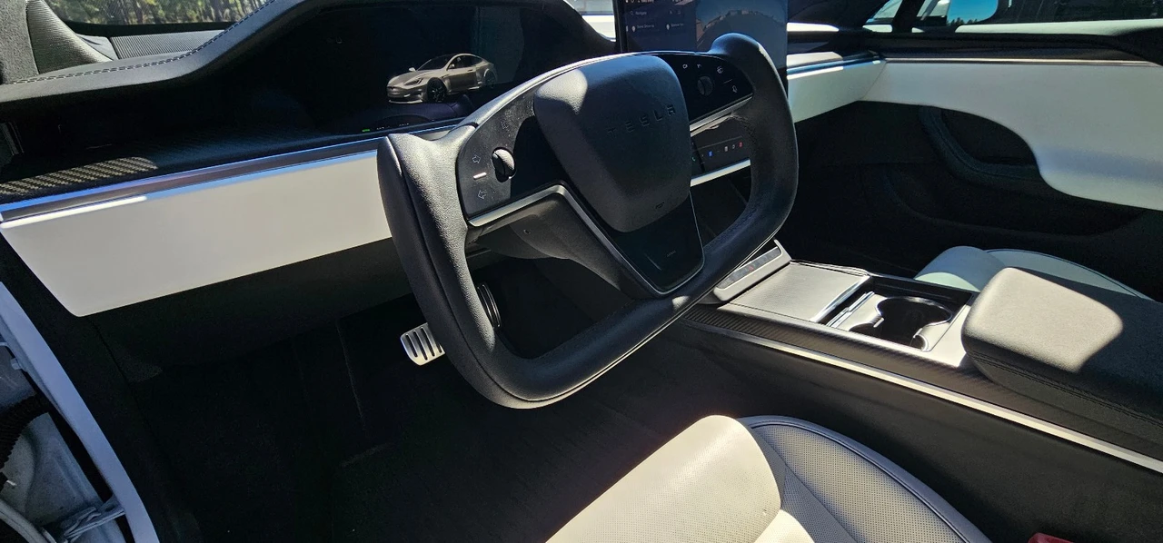 2022 Tesla Model S - Image 19 of 21
