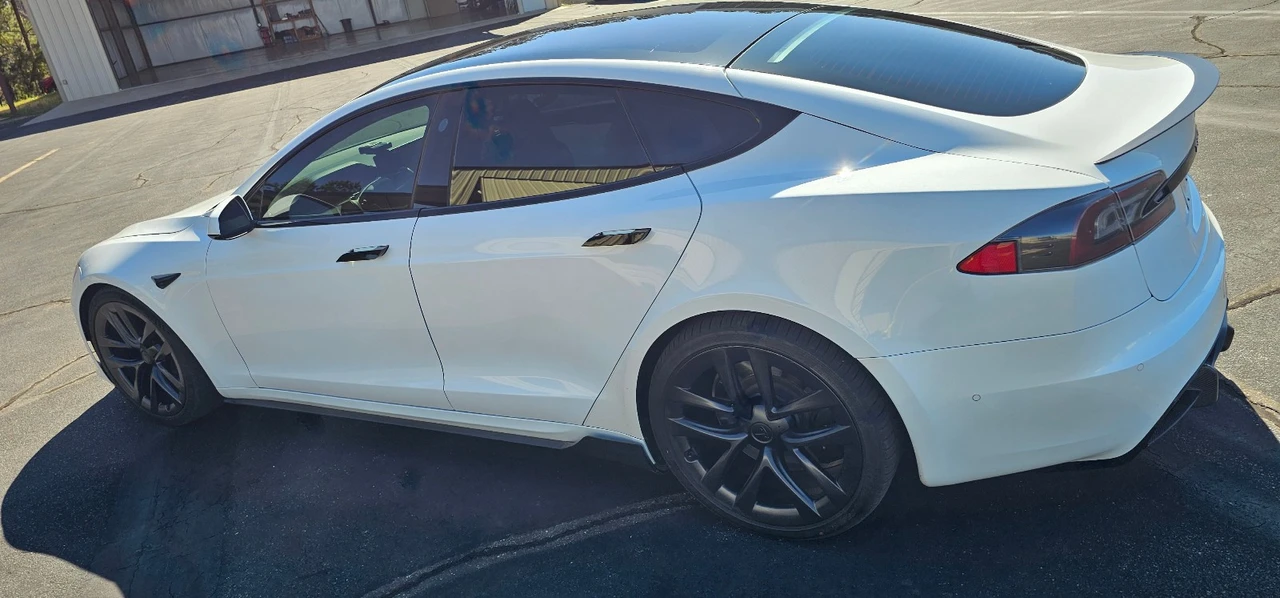2022 Tesla Model S - Image 13 of 21