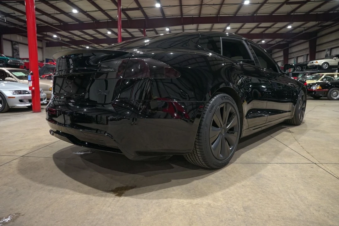 2022 Tesla Model S - Image 8 of 21