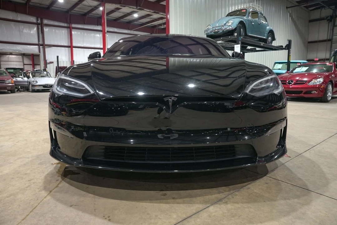 2022 Tesla Model S - Image 13 of 21