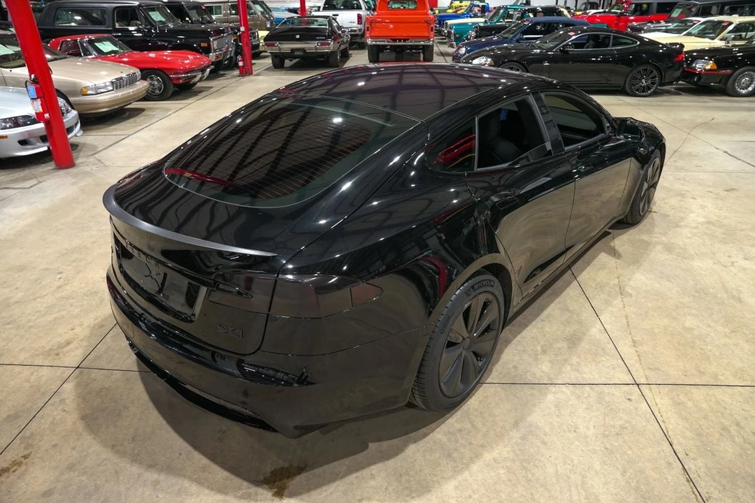 2022 Tesla Model S - Image 17 of 21