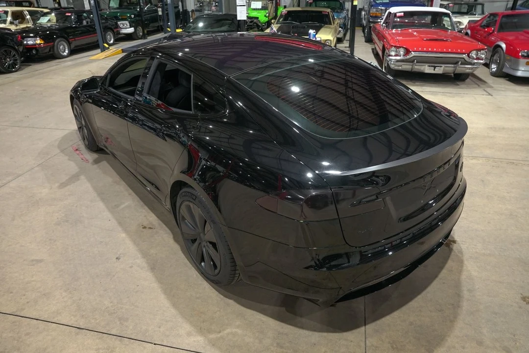 2022 Tesla Model S - Image 16 of 21