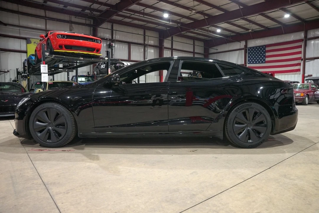 2022 Tesla Model S - Image 4 of 12