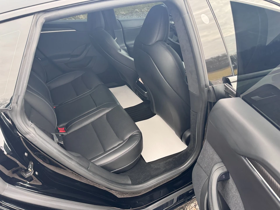 2022 Tesla Model S - Image 13 of 14