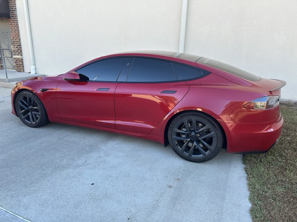 2022 Tesla Model S - Image 7 of 10