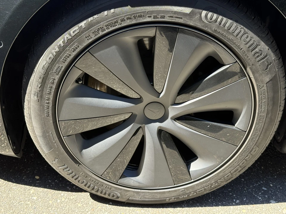 2022 Tesla Model S - Image 30 of 31