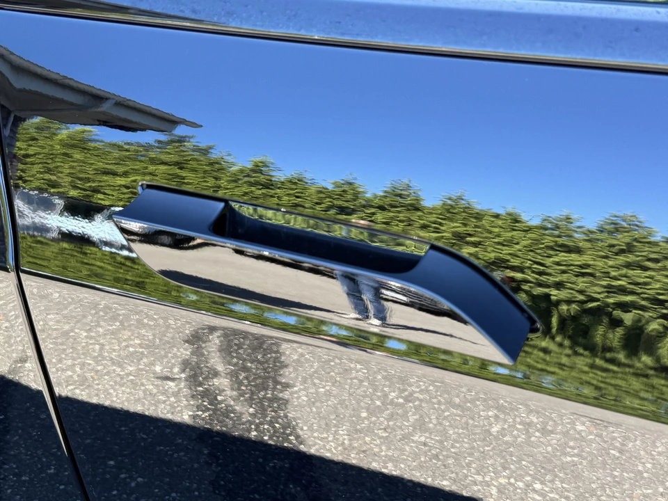 2022 Tesla Model S - Image 25 of 31
