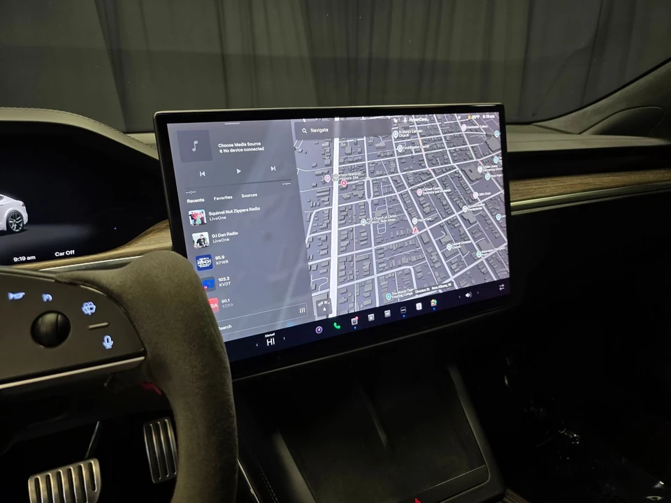 2022 Tesla Model S - Image 21 of 21