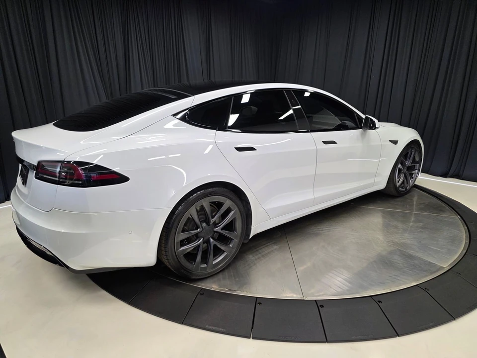 2022 Tesla Model S - Image 12 of 12
