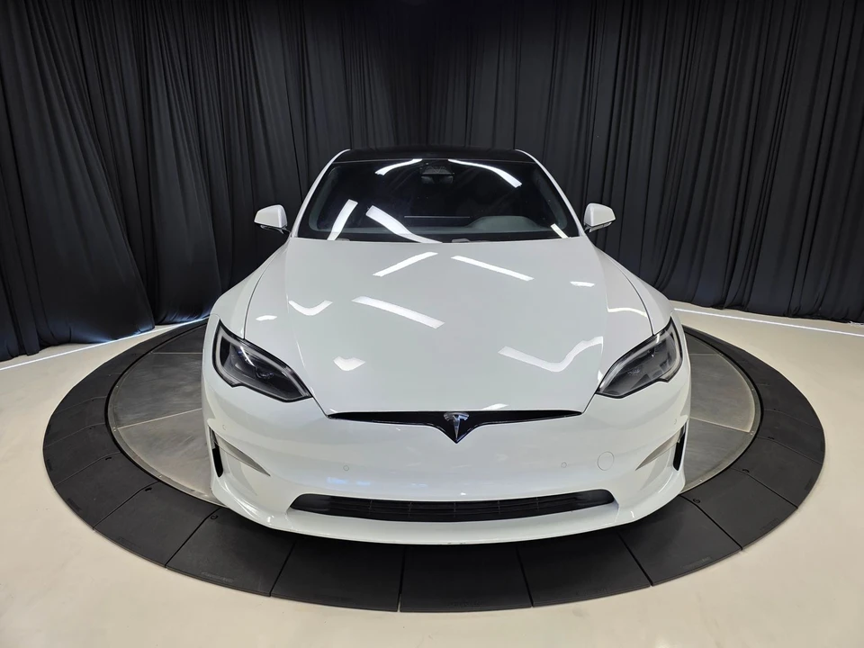2022 Tesla Model S - Image 7 of 21