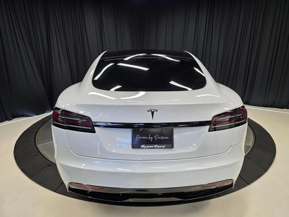 2022 Tesla Model S - Image 11 of 12