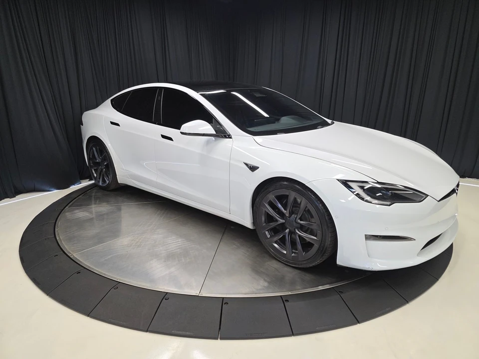 2022 Tesla Model S - Image 14 of 21