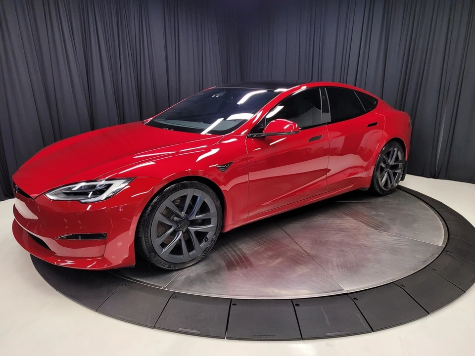 2022 Tesla Model S - Image 8 of 12