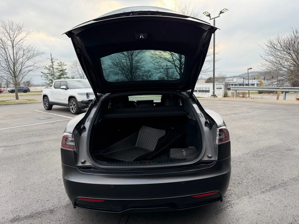 2022 Tesla Model S - Image 5 of 17