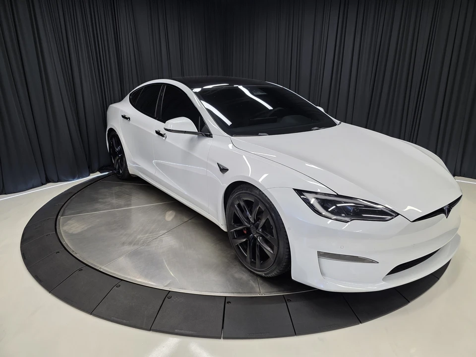 2022 Tesla Model S - Image 6 of 12