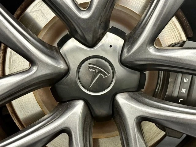 2022 Tesla Model S - Image 15 of 31
