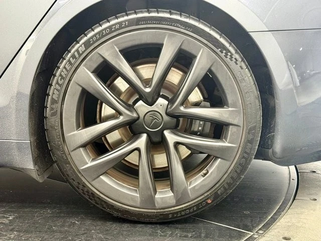 2022 Tesla Model S - Image 14 of 31