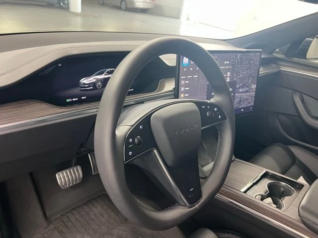 2022 Tesla Model S - Image 8 of 10