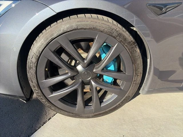 2022 Tesla Model S - Image 10 of 21