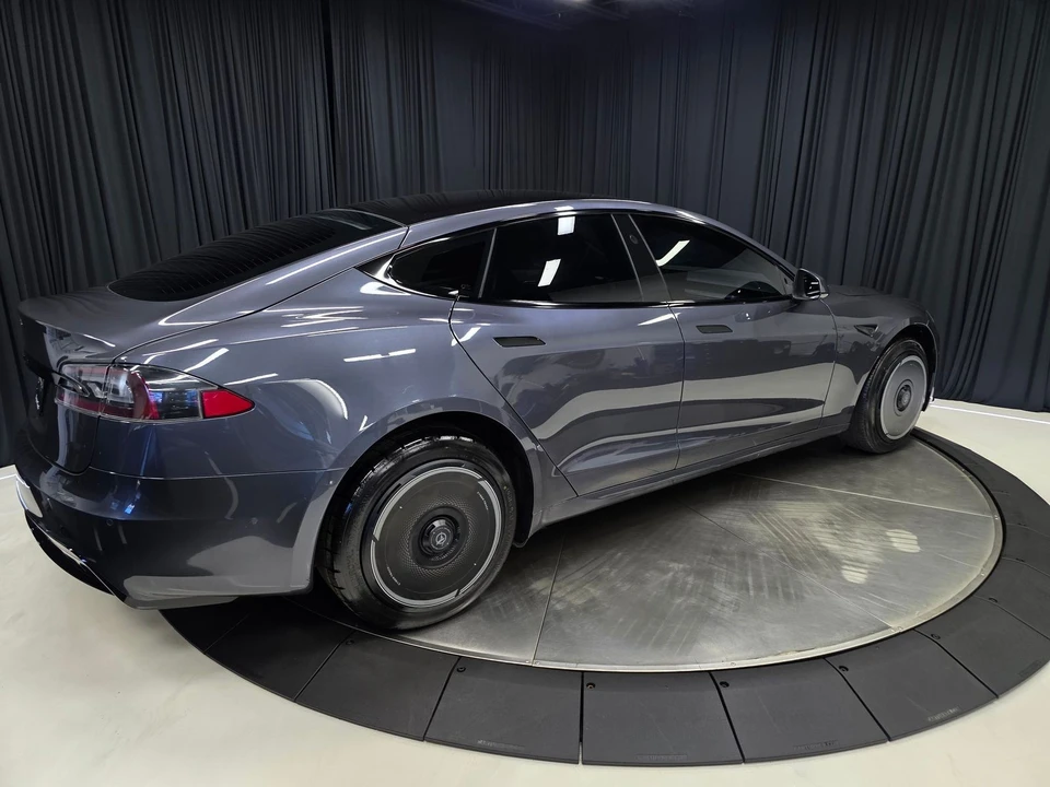 2022 Tesla Model S - Image 12 of 31