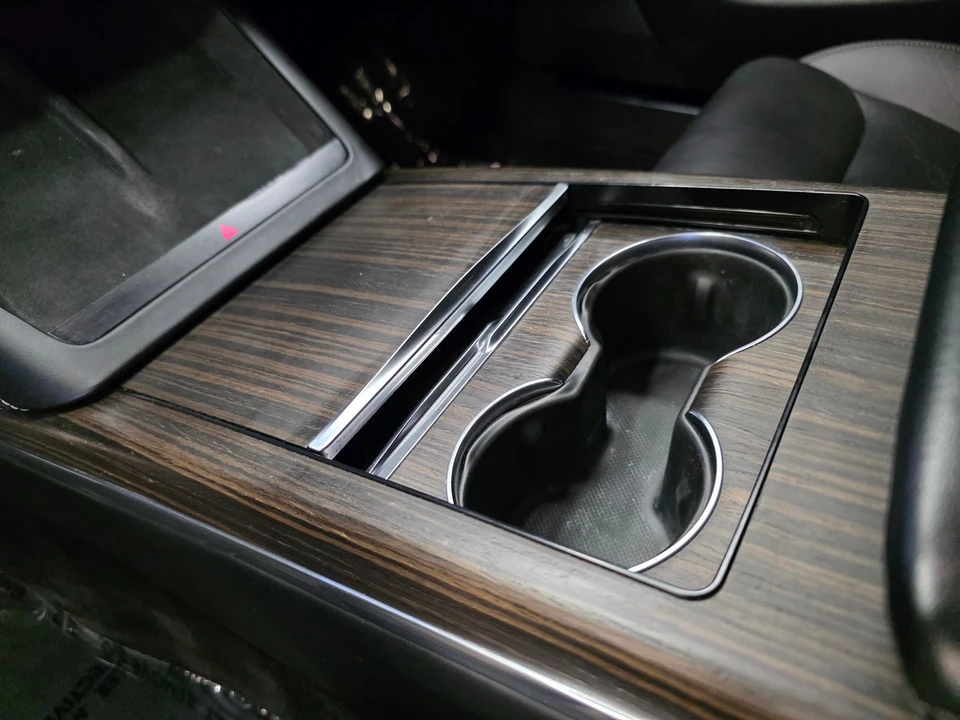 2022 Tesla Model S - Image 23 of 31