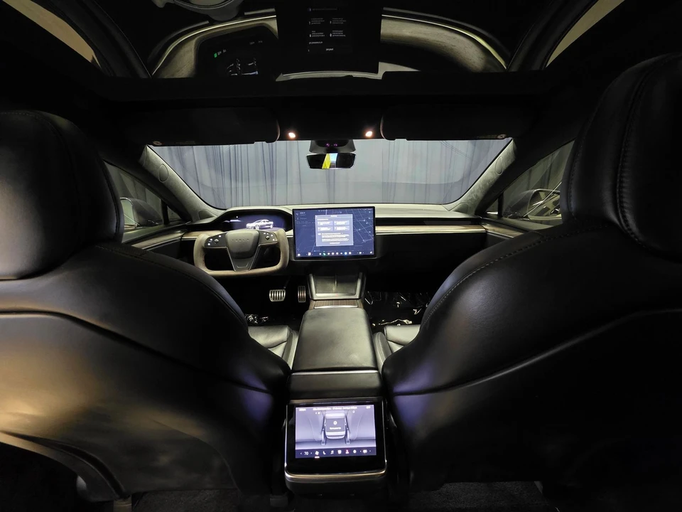 2022 Tesla Model S - Image 2 of 31