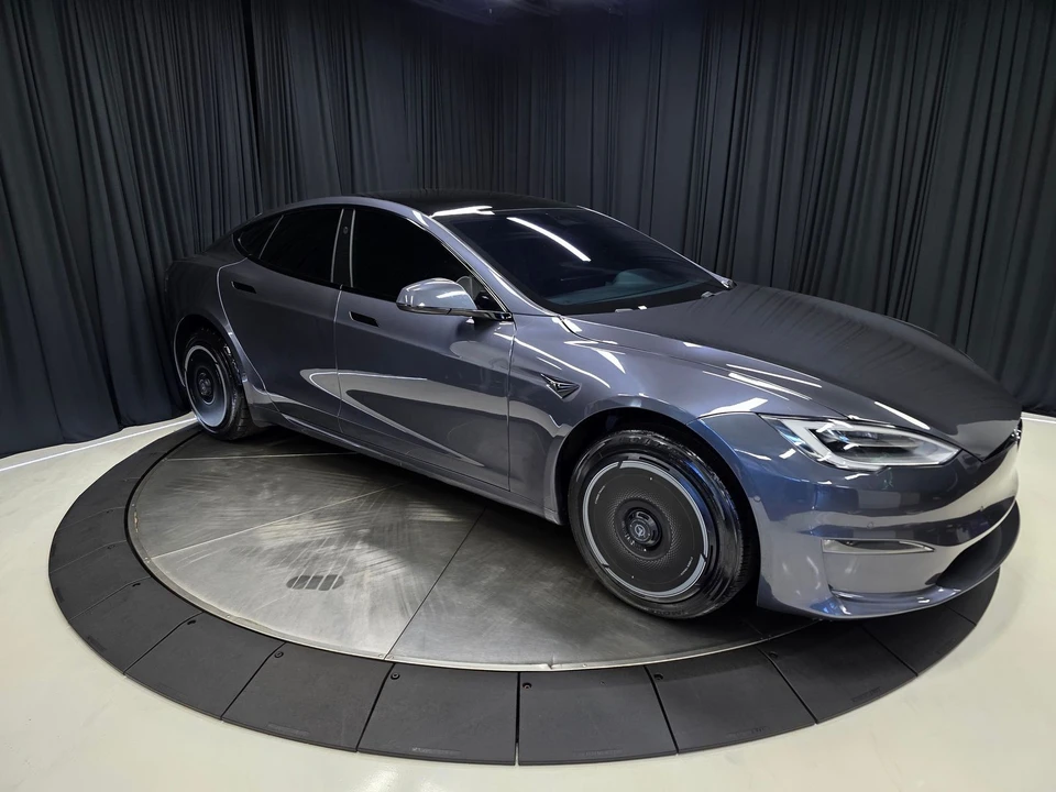 2022 Tesla Model S - Image 14 of 31