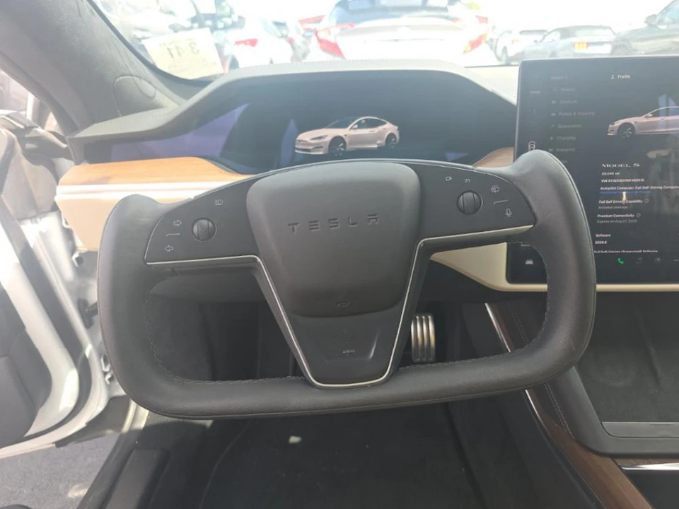 2022 Tesla Model S - Image 7 of 10