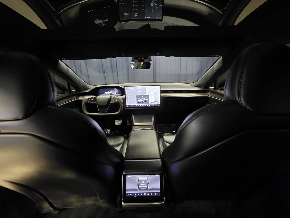 2022 Tesla Model S - Image 2 of 12