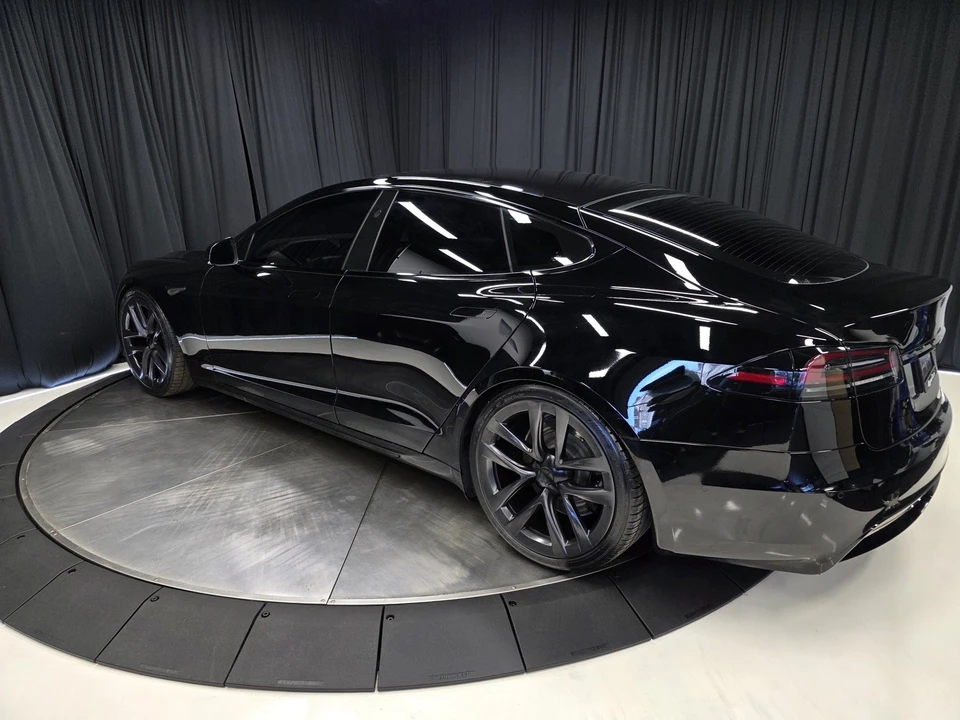 2022 Tesla Model S - Image 10 of 12