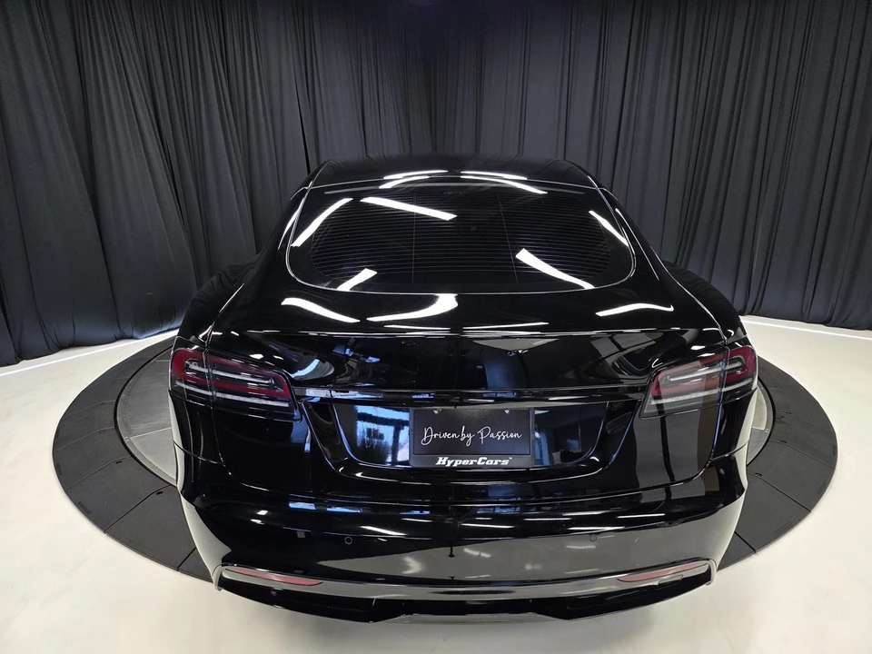 2022 Tesla Model S - Image 11 of 12