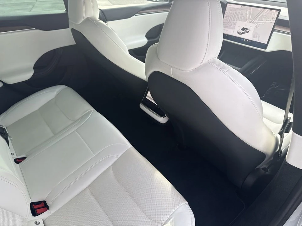 2022 Tesla Model S - Image 18 of 21
