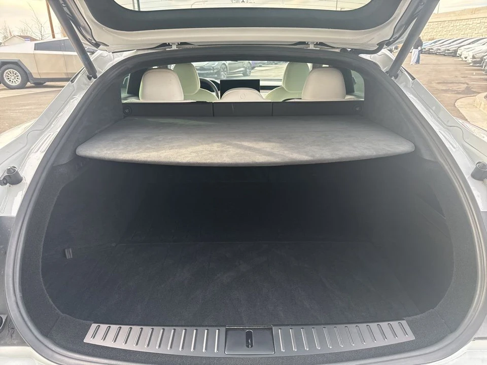 2022 Tesla Model S - Image 16 of 21