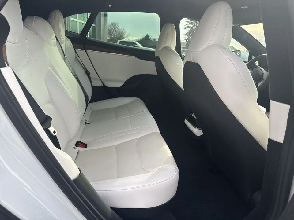 2022 Tesla Model S - Image 19 of 21