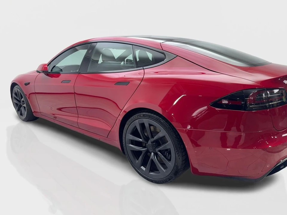 2022 Tesla Model S - Image 14 of 21