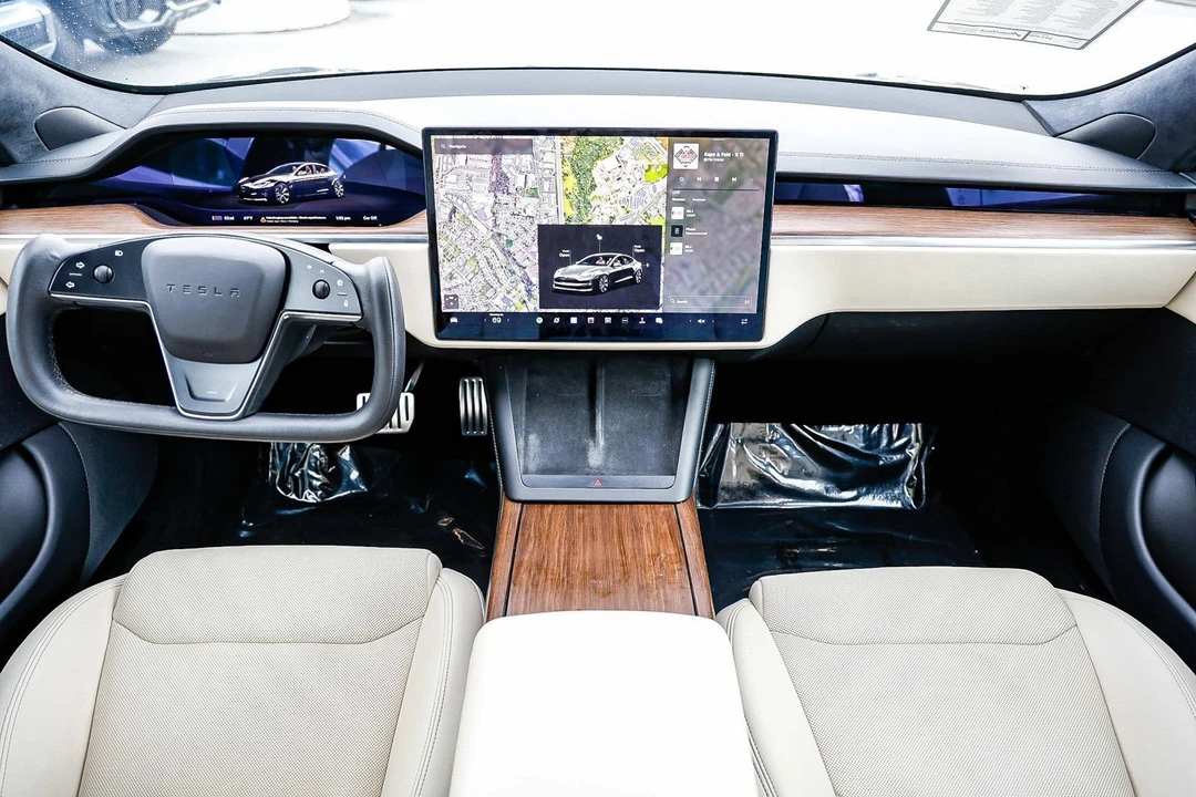 2022 Tesla Model S - Image 10 of 12