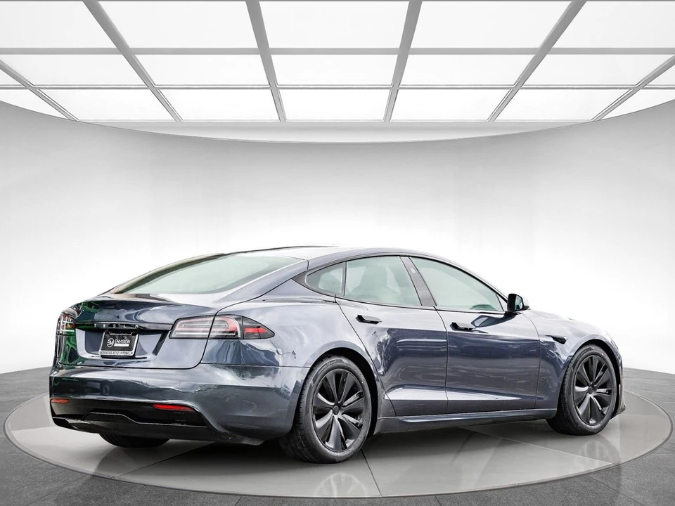 2022 Tesla Model S - Image 4 of 12
