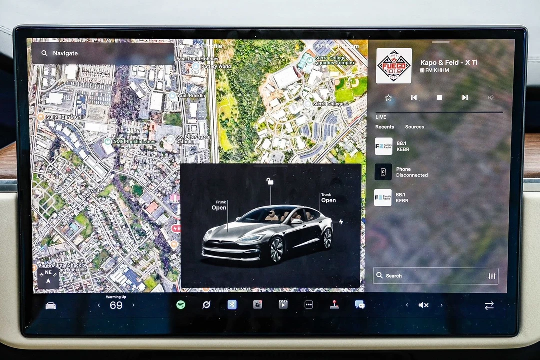 2022 Tesla Model S - Image 12 of 12