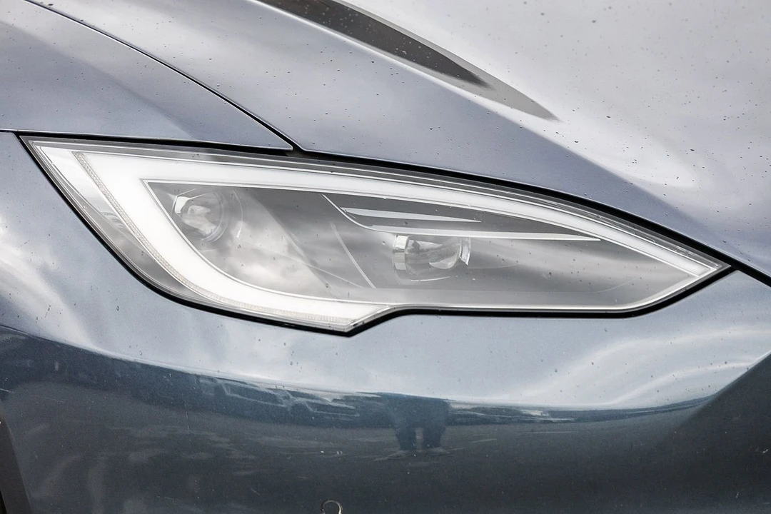 2022 Tesla Model S - Image 7 of 12