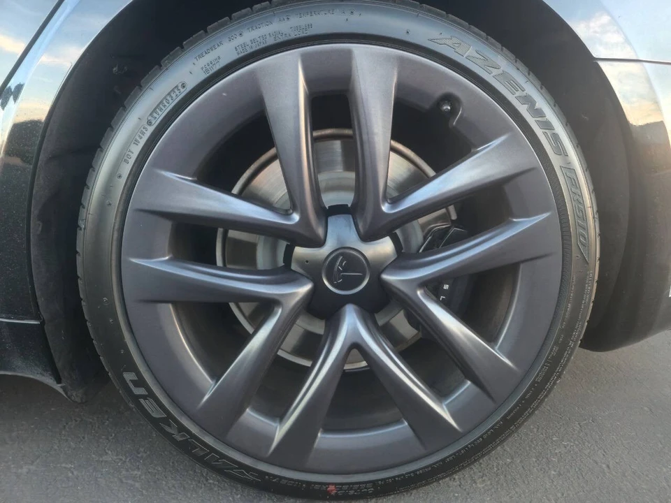 2022 Tesla Model S - Image 19 of 21