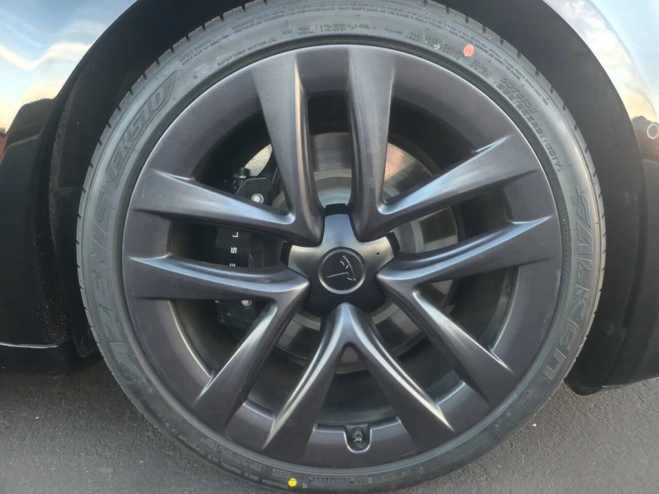 2022 Tesla Model S - Image 16 of 21