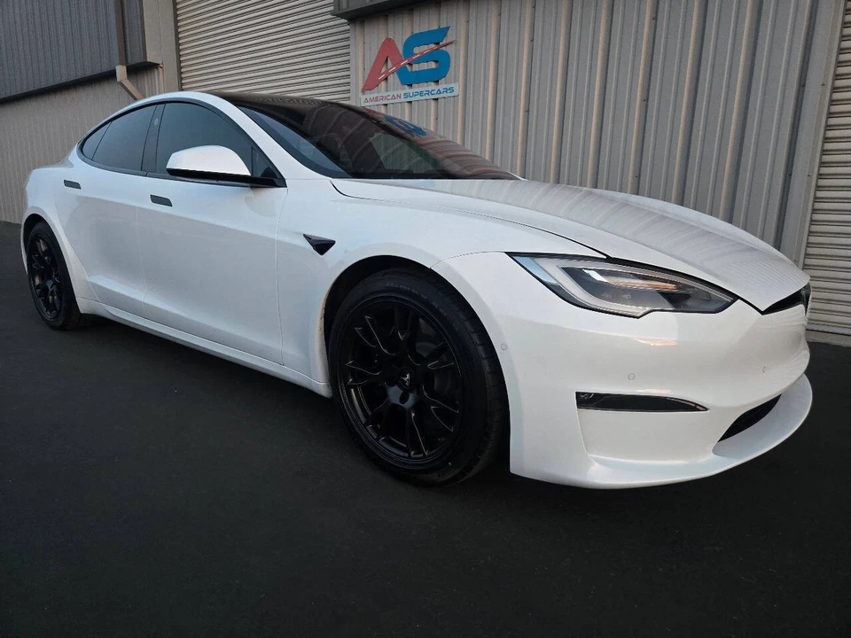 2022 Tesla Model S - Image 11 of 21