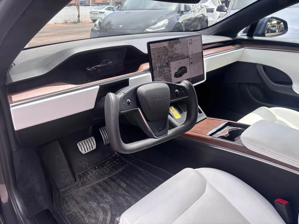 2022 Tesla Model S - Image 14 of 19