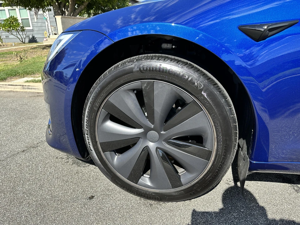 2022 Tesla Model S - Image 27 of 31