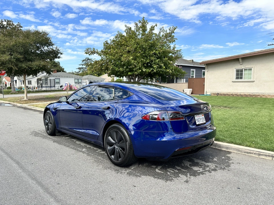 2022 Tesla Model S - Image 13 of 31