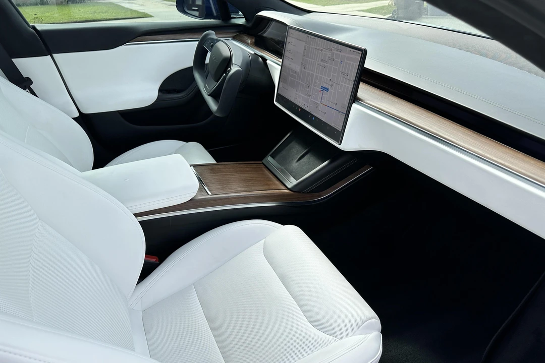 2022 Tesla Model S - Image 31 of 31