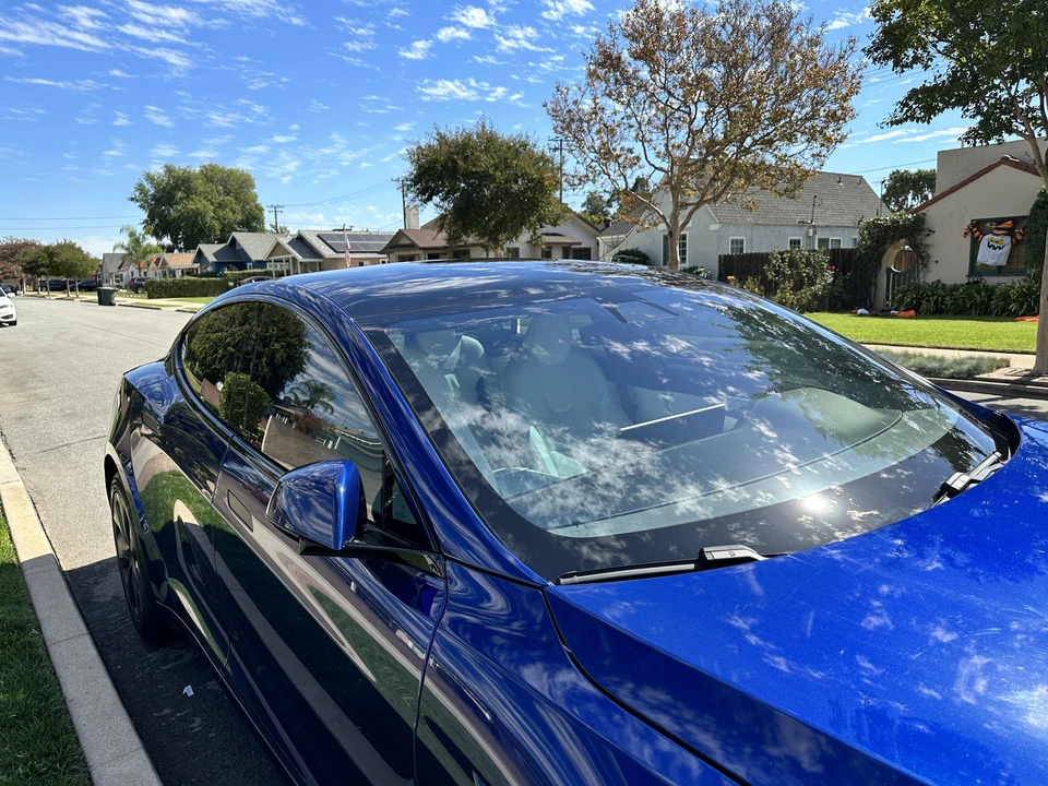 2022 Tesla Model S - Image 25 of 31