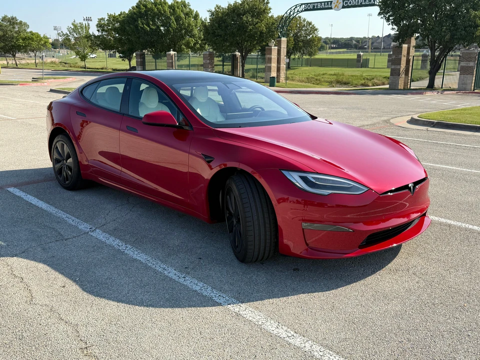 2022 Tesla Model S - Image 13 of 31